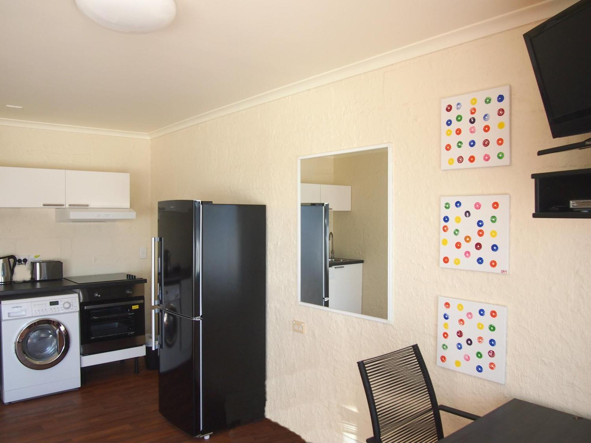 Siesta Central Apartments Sale Bilik gambar