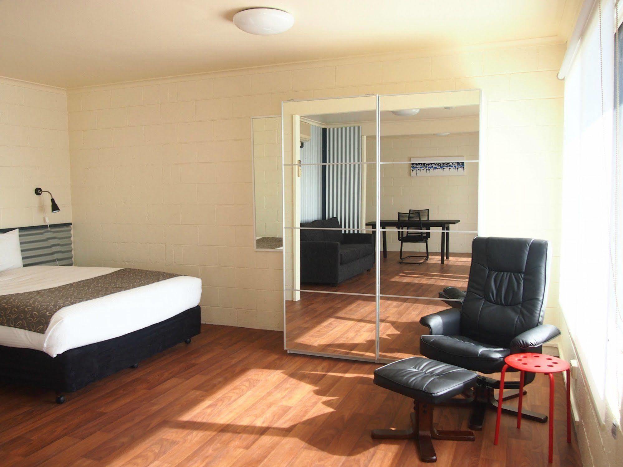 Siesta Central Apartments Sale Luaran gambar